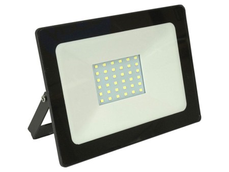 02_naświetlacz_LED_50W_halogen.jpg