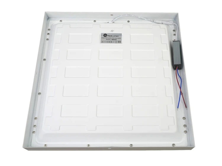 04_panel_LED_40x40cm_biała_ramka_natynkowy_36W_plafon.jpg